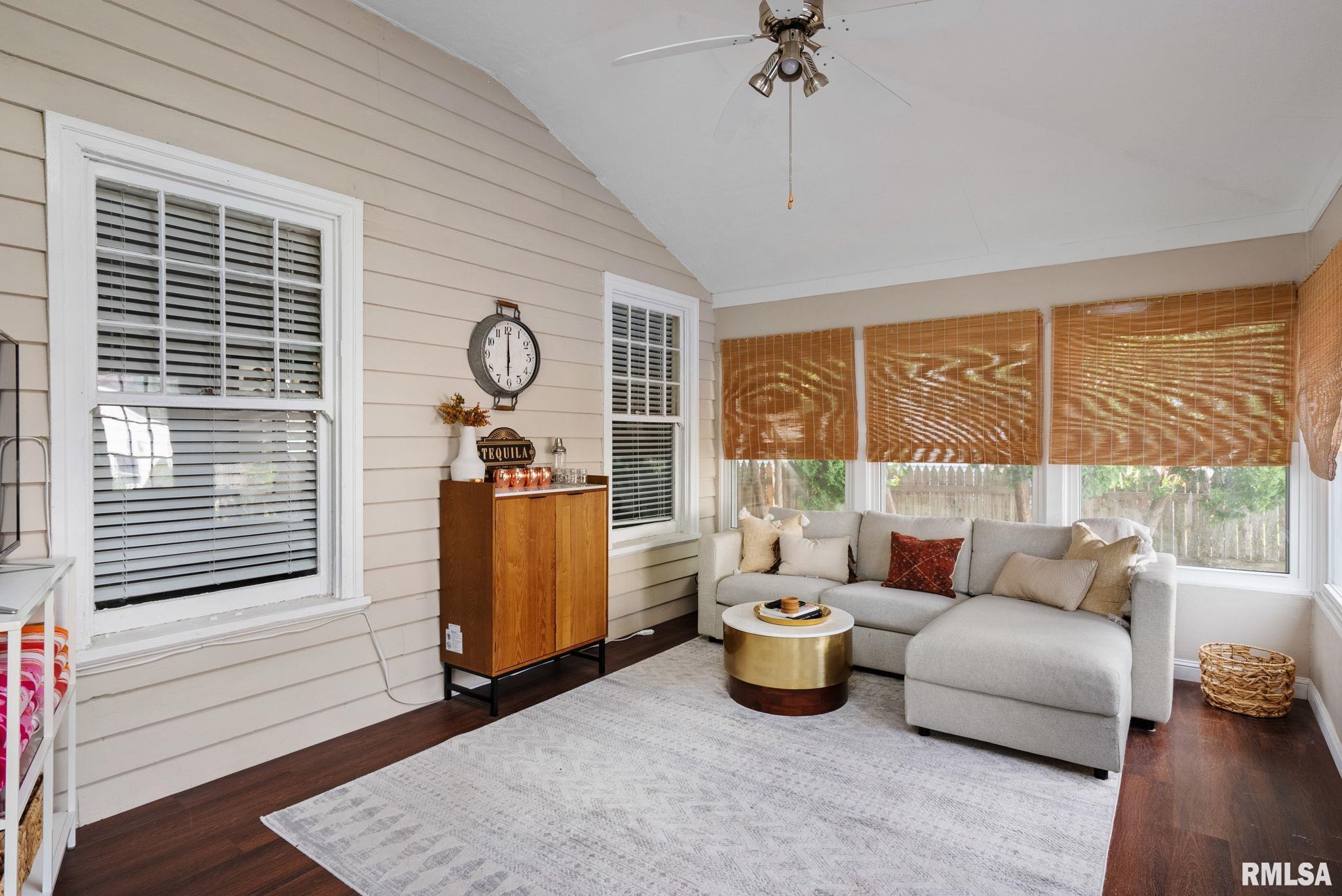 2318 Ripley Street Davenport, IA 52803 - Photo 11 of 68 Gallery Image 11