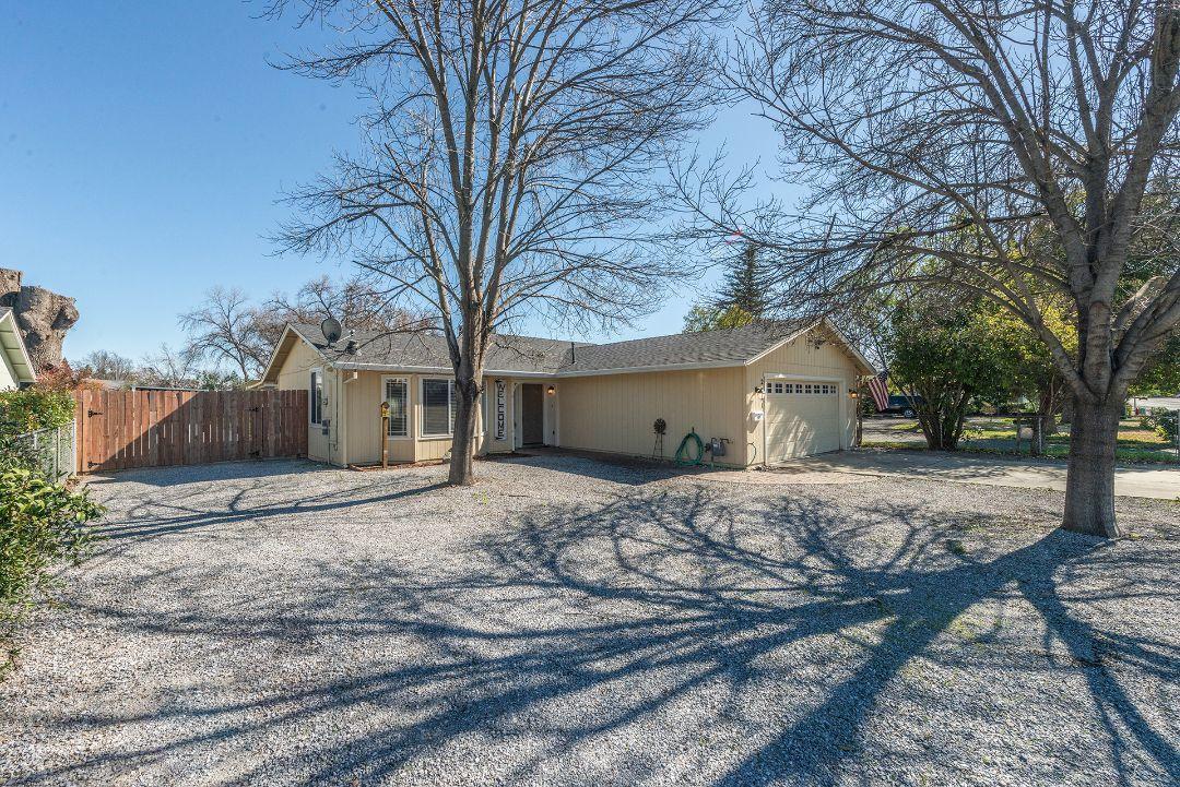 2771 North Street Anderson, CA 96007 - Photo 5 of 55 IMG-1564