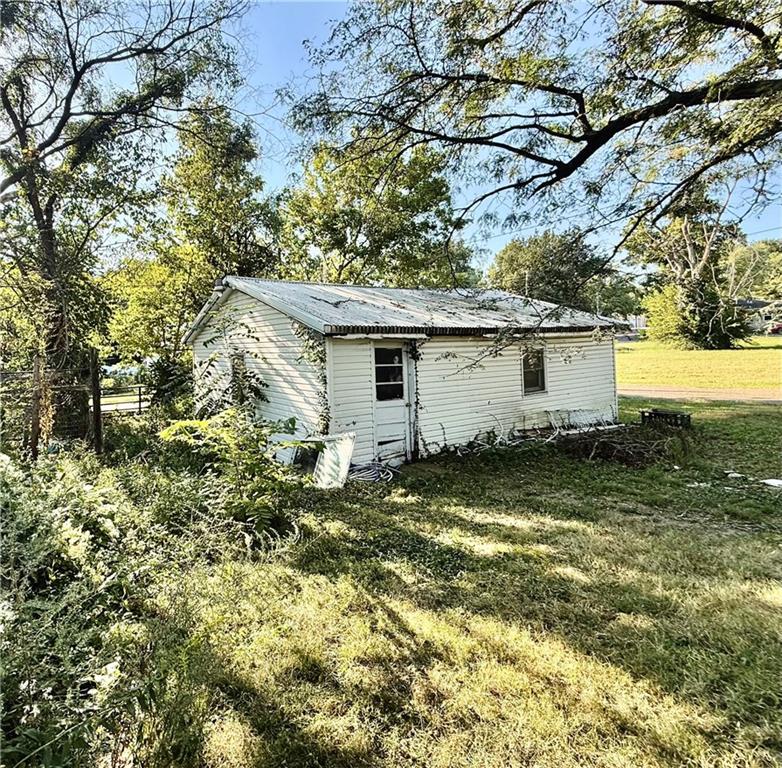 700 West Street Sweet Springs, MO 65351 - Photo 24 of 29 Gallery Image 24