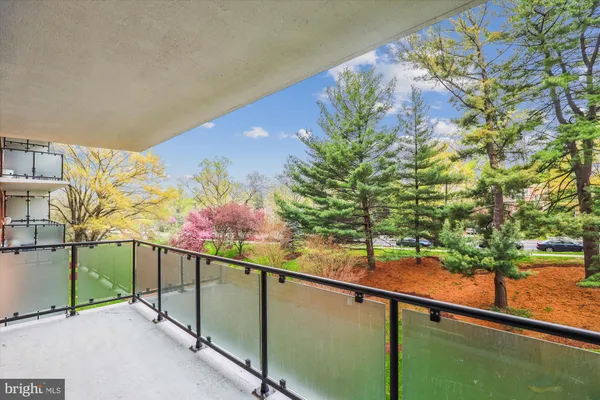 $2,400 | 4201 Cathedral Avenue Northwest, Unit 507W, Washington, DC 20016