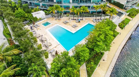 $1,995,000 | 6620 Indian Creek Drive, Unit PH711, Miami Beach, FL 33141