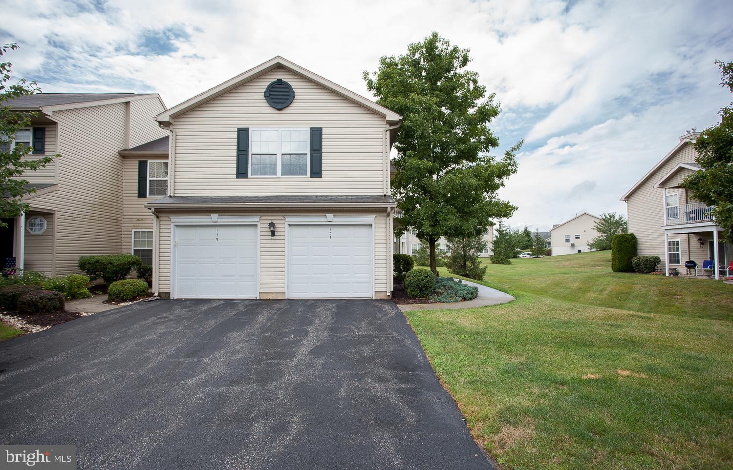 137 Sparrow Road Hummelstown, PA 17036 - Photo 3 of 23 Gallery Image 3