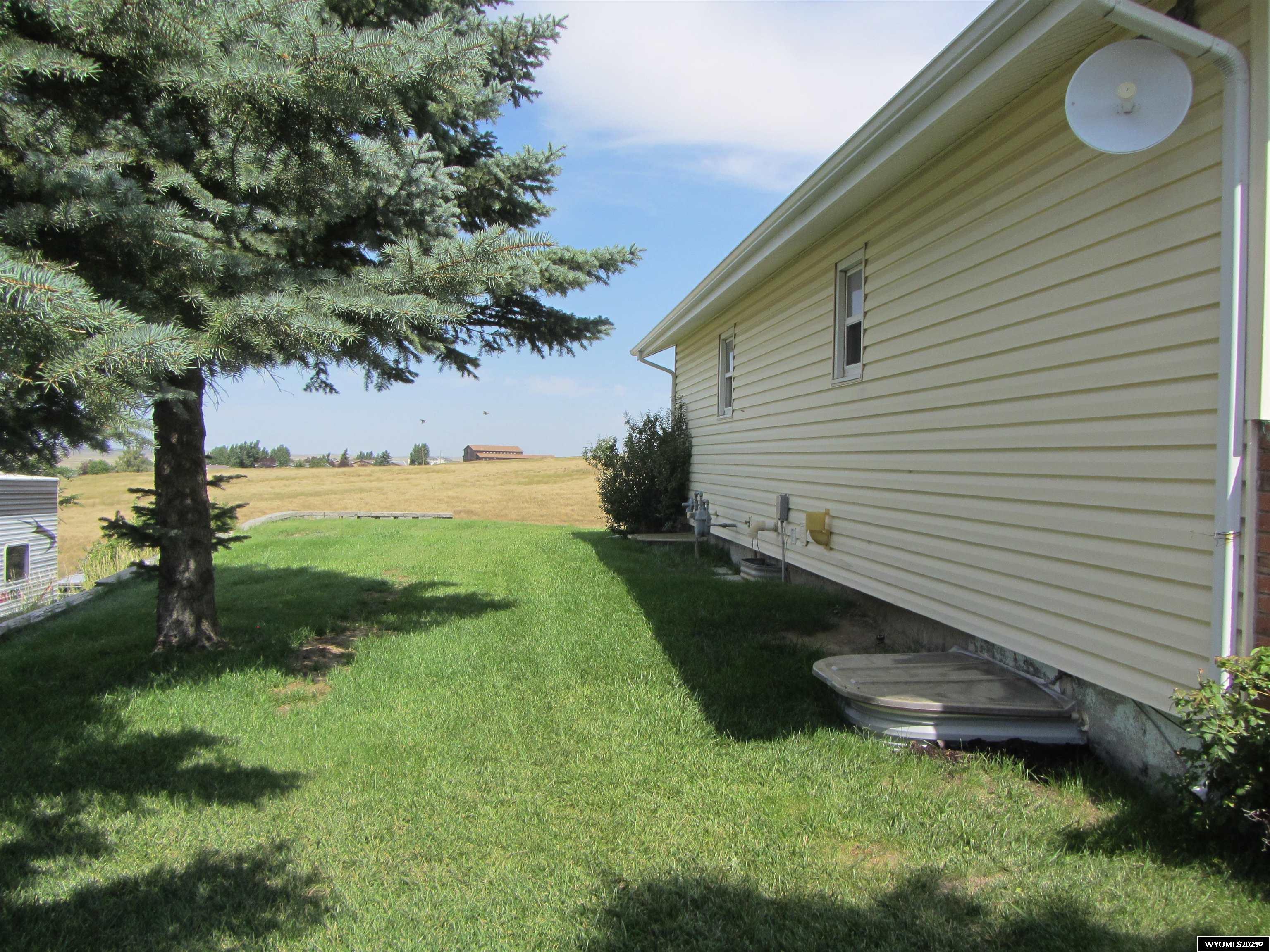 412 Range Circle Wright, WY 82732 - Photo 4 of 40