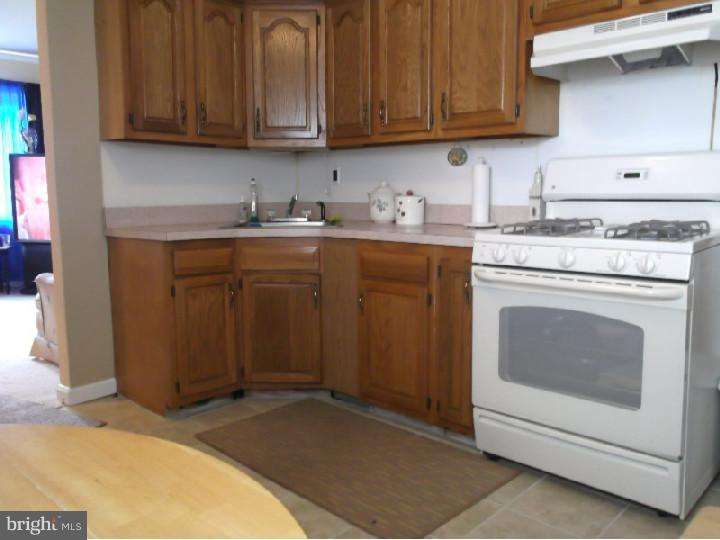 580 Allegheny Road Deptford, NJ 08090 - Photo 5 of 15 Kitchen