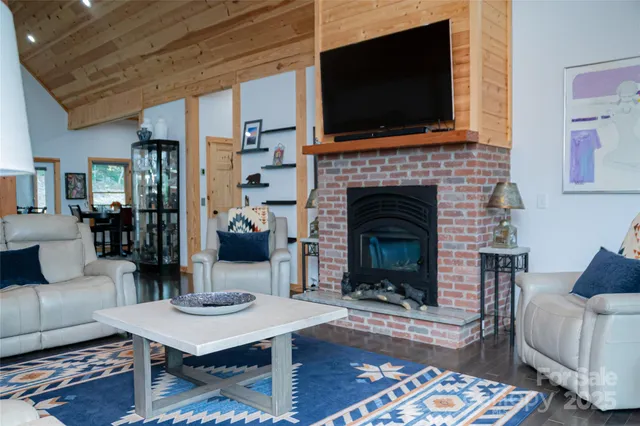 $799,500 | 265 Grandview Peaks Drive, Nebo, NC 28761