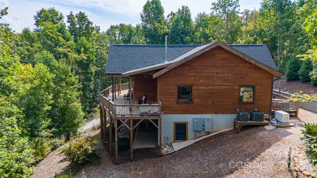 $799,500 | 265 Grandview Peaks Drive, Nebo, NC 28761