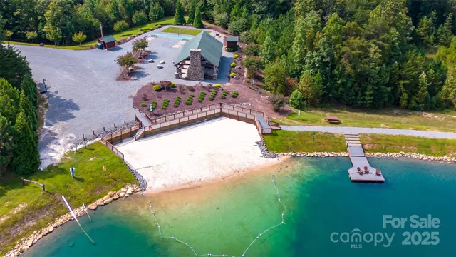 $799,500 | 265 Grandview Peaks Drive, Nebo, NC 28761