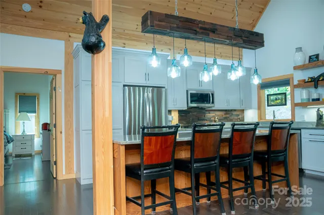 $799,500 | 265 Grandview Peaks Drive, Nebo, NC 28761