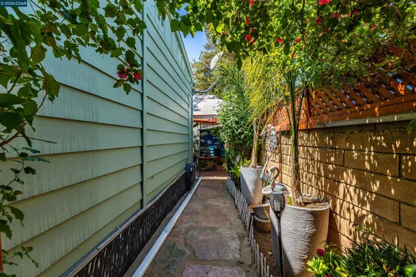 $275,000 | 2368 Dalis Drive, Concord, CA 94520