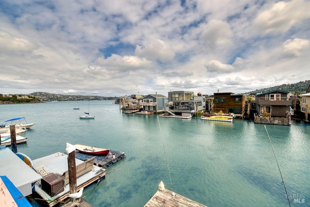 6 Yellow Ferry Dock Sausalito, CA 94965 - Photo 19 of 42