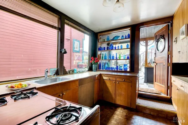 $1,050,000 | 6 Yellow Ferry Dock, Sausalito, CA 94965