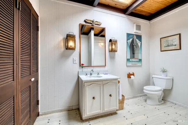 $1,050,000 | 6 Yellow Ferry Dock, Sausalito, CA 94965