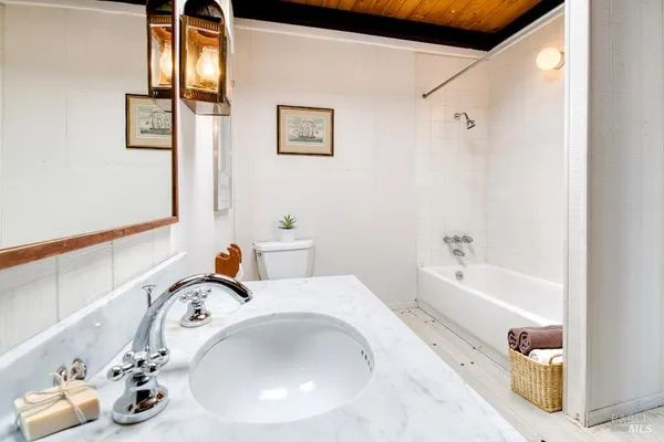 $1,050,000 | 6 Yellow Ferry Dock, Sausalito, CA 94965