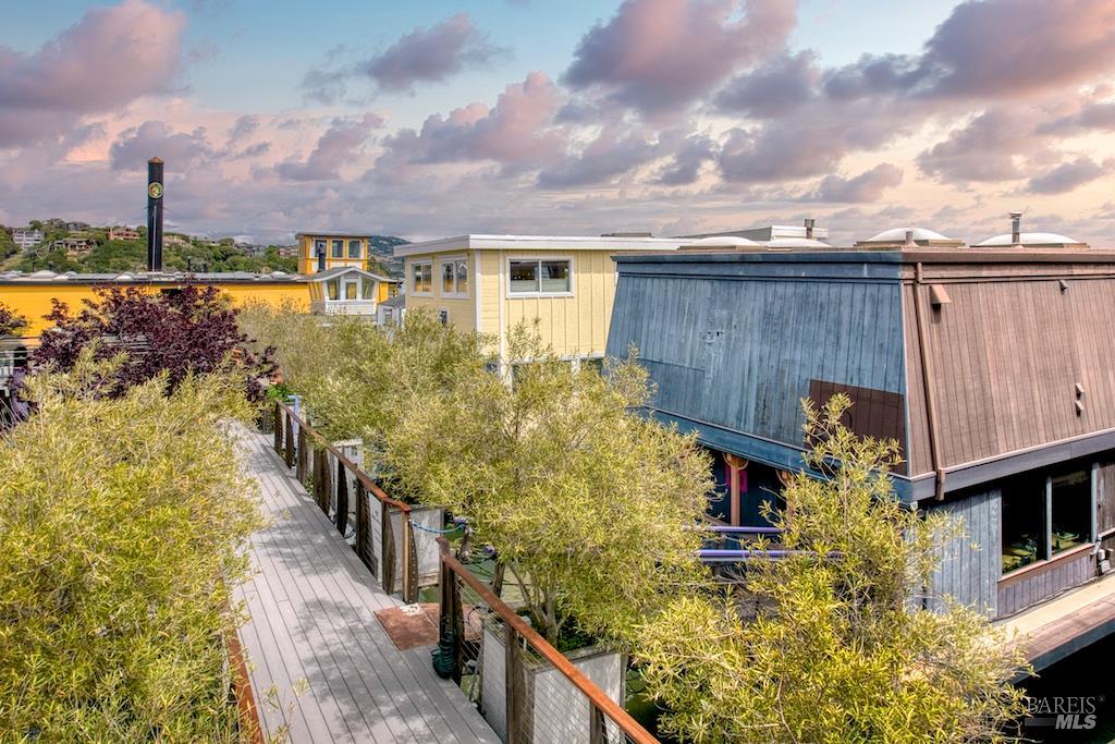 6 Yellow Ferry Dock Sausalito, CA 94965 - Photo 38 of 42