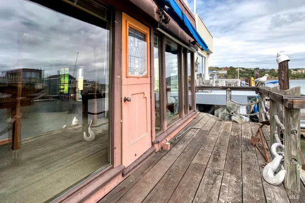 $1,050,000 | 6 Yellow Ferry Dock, Sausalito, CA 94965