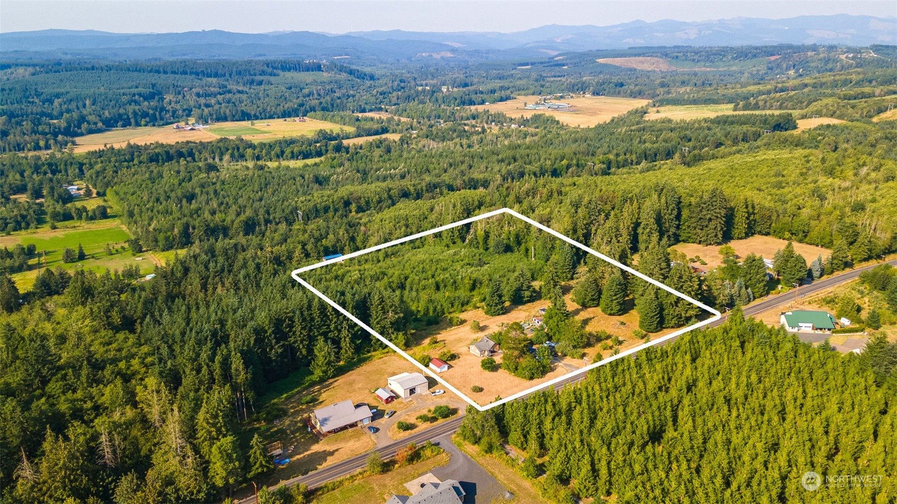 429 Burchett Road Onalaska, WA 98570 - Photo 2 of 40 Gallery Image 2