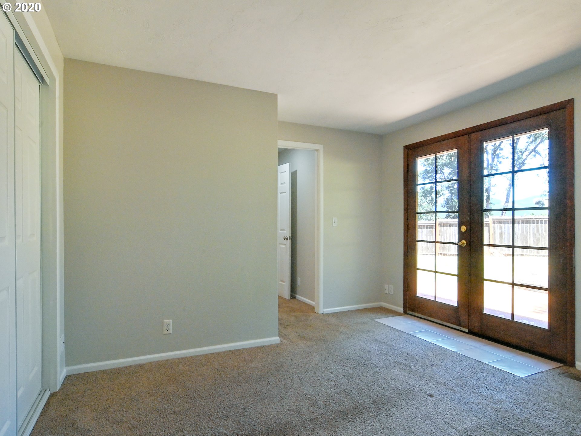 523 South 70th Place Springfield, OR 97478 - Photo 15 of 31
