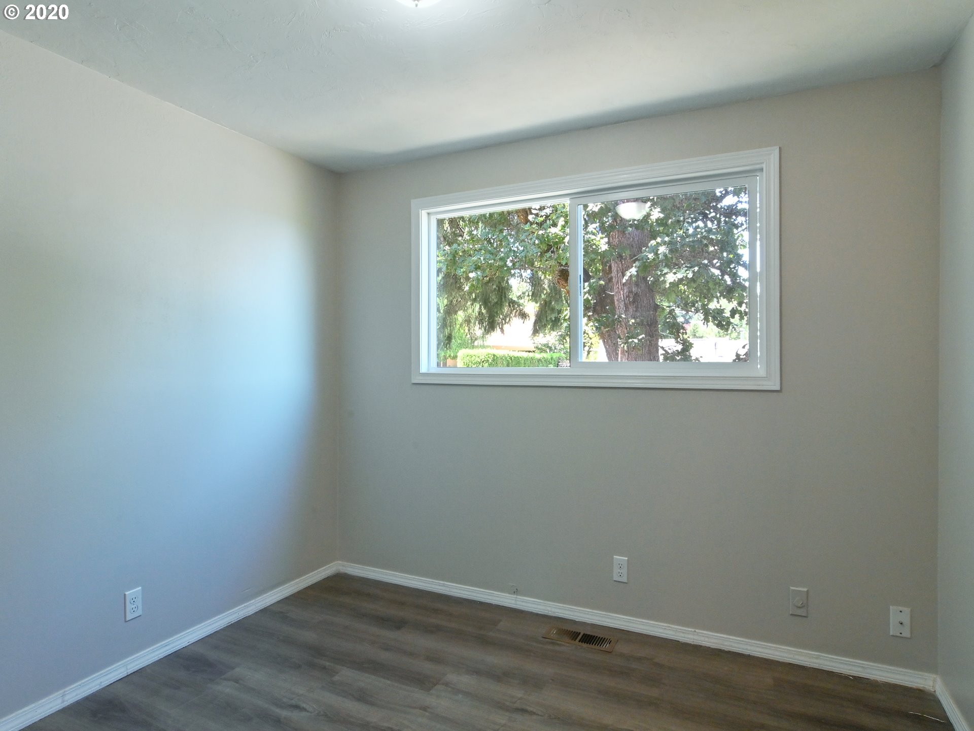 523 South 70th Place Springfield, OR 97478 - Photo 20 of 31