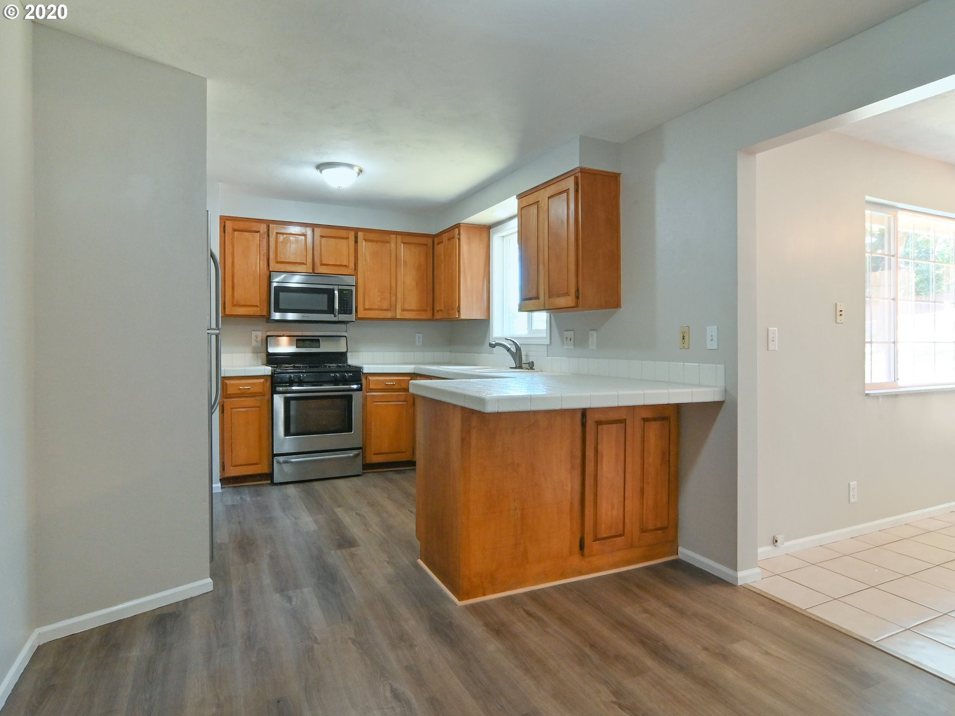 523 South 70th Place Springfield, OR 97478 - Photo 6 of 31