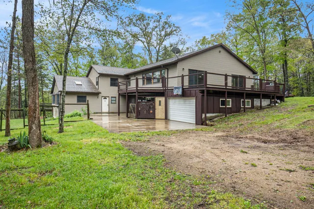 $940,000 | 1977 East 40th Street, White Cloud, MI 49349