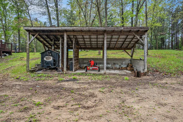 $940,000 | 1977 East 40th Street, White Cloud, MI 49349