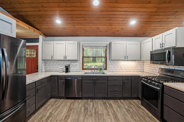 $940,000 | 1977 East 40th Street, White Cloud, MI 49349