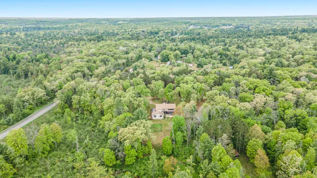 $940,000 | 1977 East 40th Street, White Cloud, MI 49349