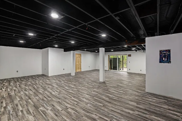 $940,000 | 1977 East 40th Street, White Cloud, MI 49349