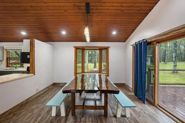 $940,000 | 1977 East 40th Street, White Cloud, MI 49349