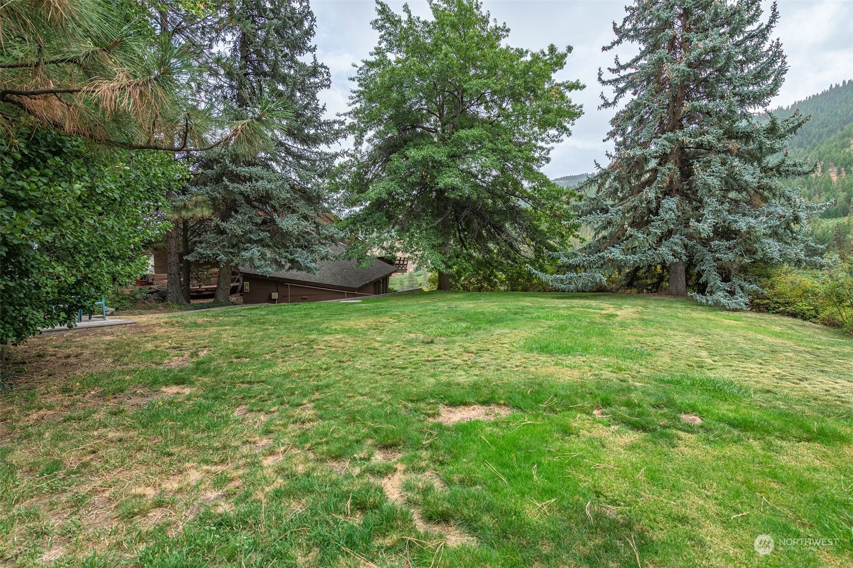 2215 Hampton Road, Unit 2 Wenatchee, WA 98801 - Photo 28 of 29