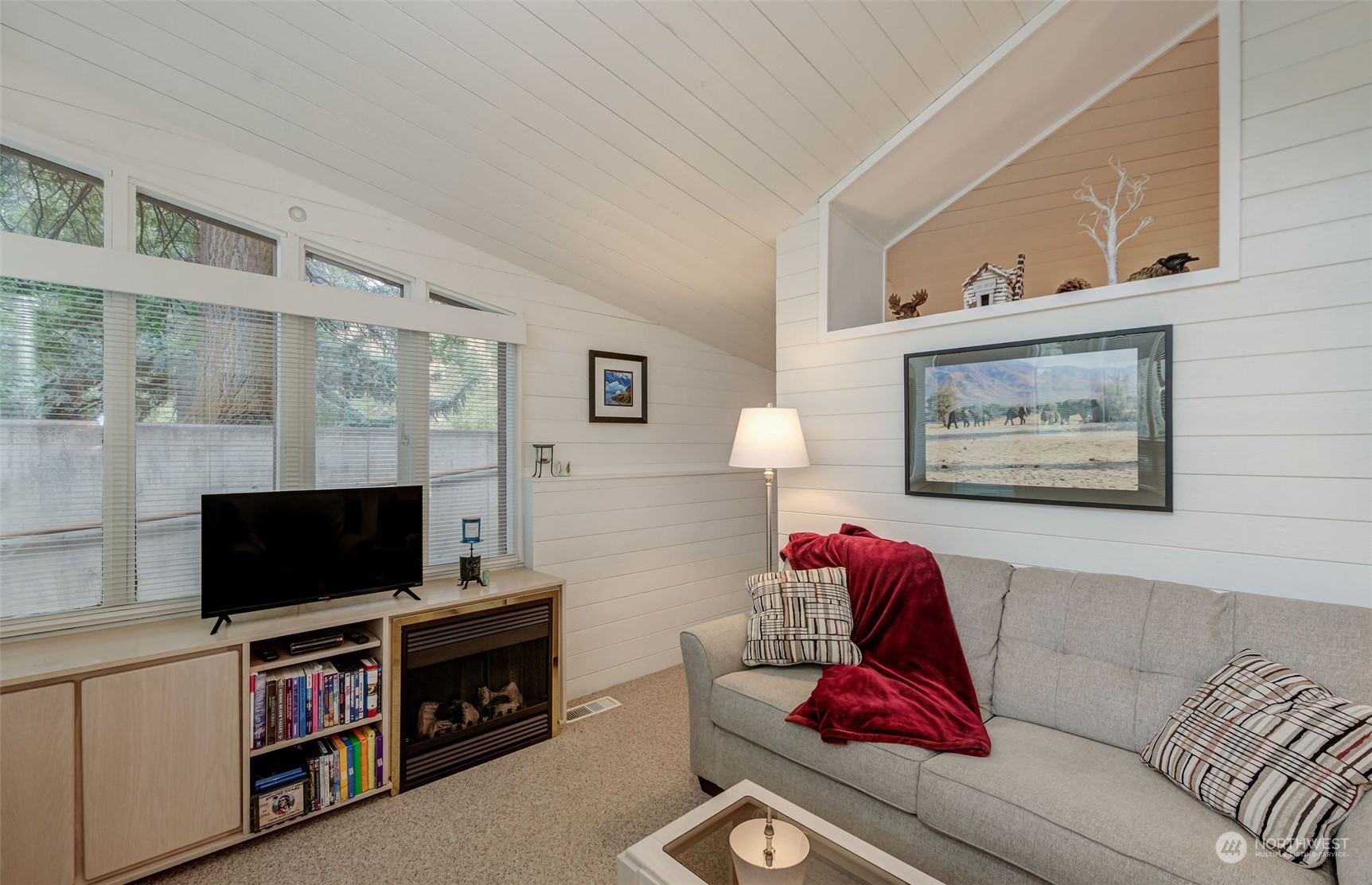 2215 Hampton Road, Unit 2 Wenatchee, WA 98801 - Photo 5 of 29