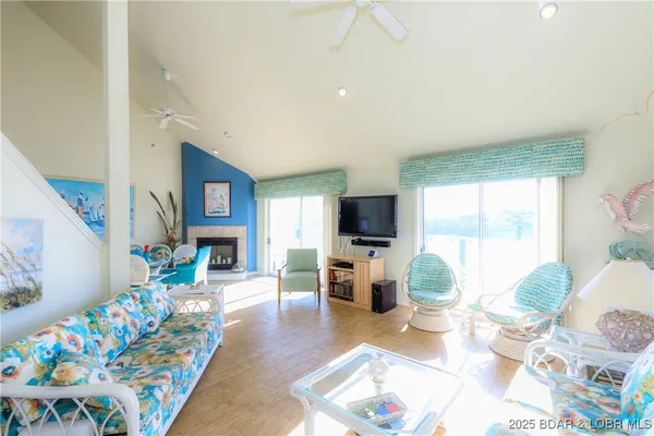 $350,000 | 222 Park Pl Lane, Unit 4C, Kaiser, MO 65047