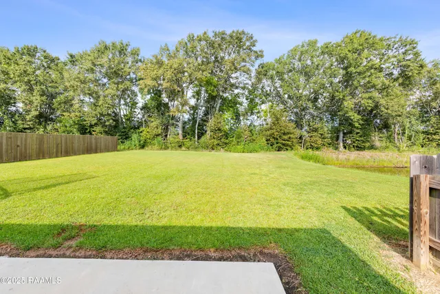 $1,950 | 205 Cane Run Court, Duson, LA 70529