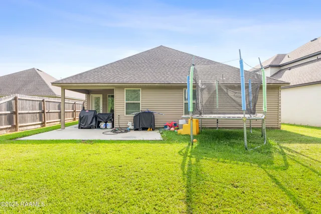 $1,950 | 205 Cane Run Court, Duson, LA 70529