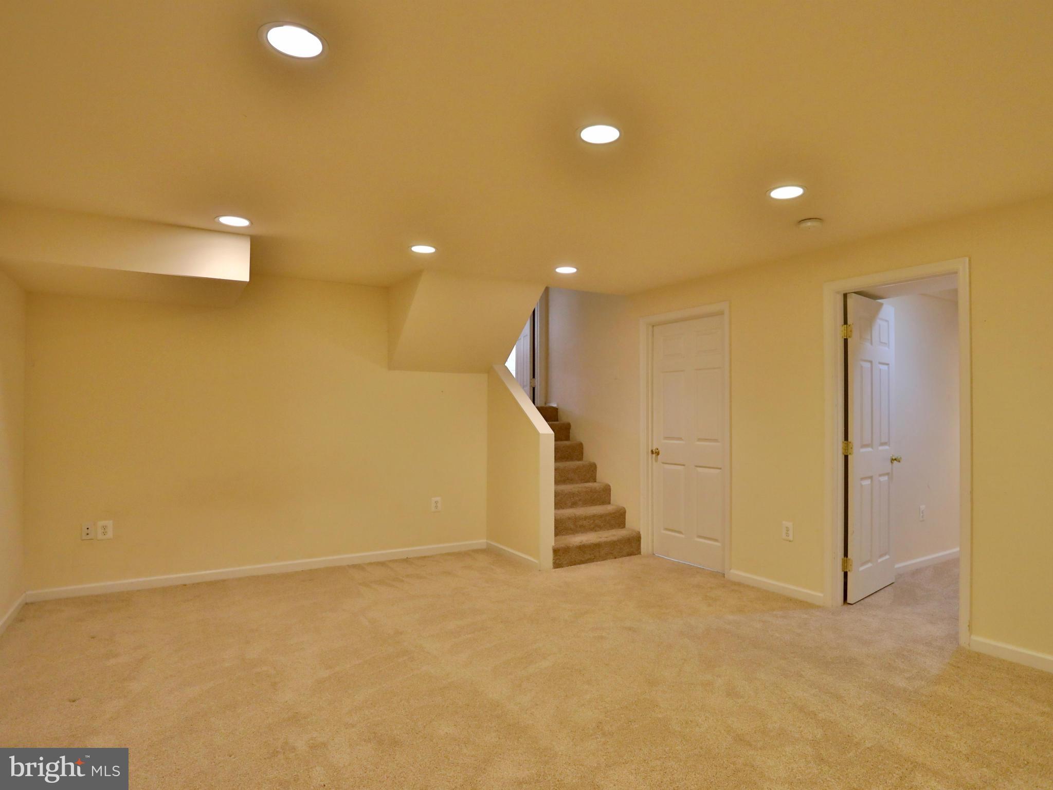 6412 Rockhurst Road Bethesda, MD 20817 - Photo 21 of 27 Family Room