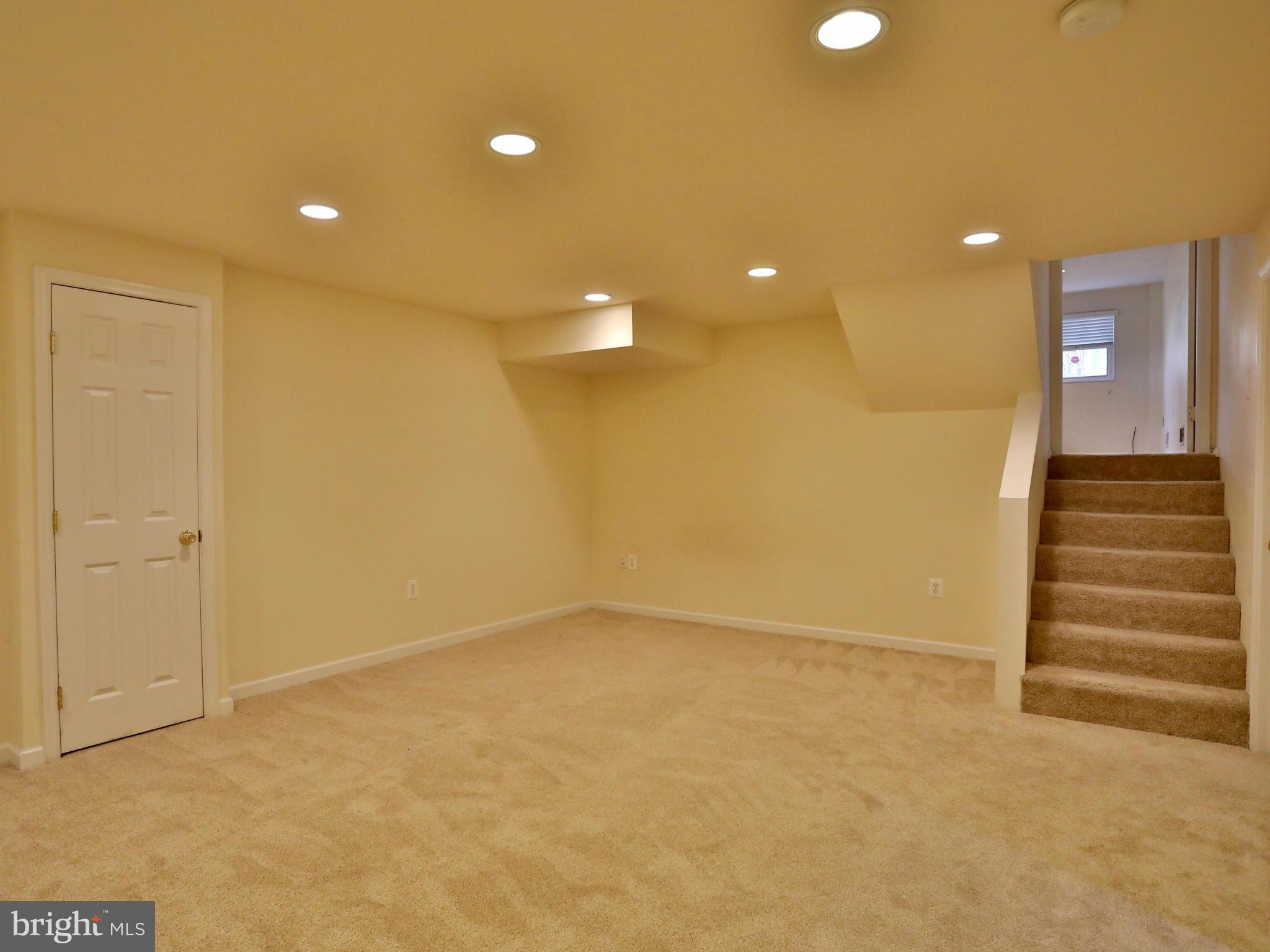 6412 Rockhurst Road Bethesda, MD 20817 - Photo 22 of 27 Family Room