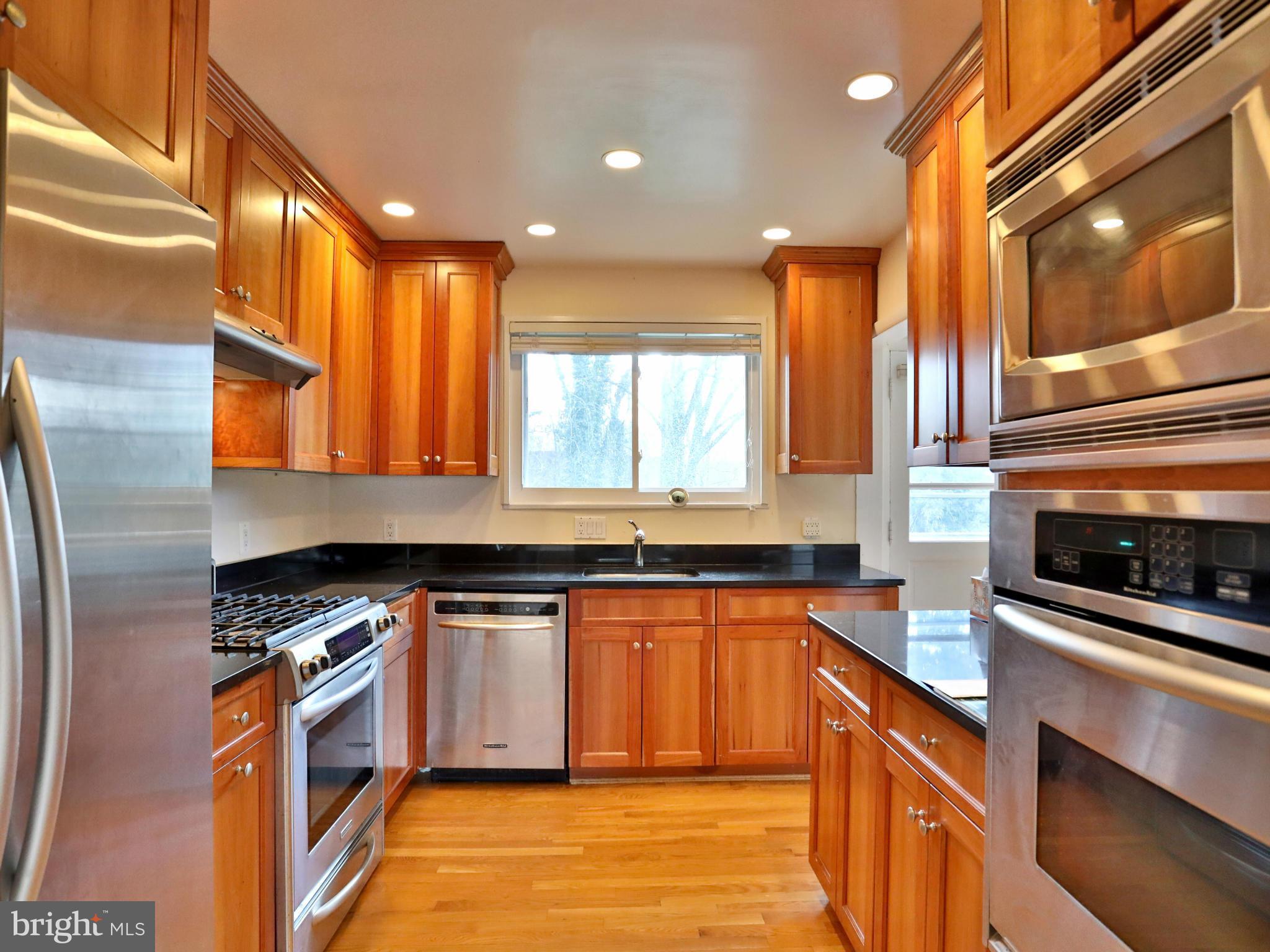 6412 Rockhurst Road Bethesda, MD 20817 - Photo 8 of 27 Kitchen