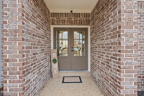 $450,000 | 4021 Mitchell Place, Olive Branch, MS 38654