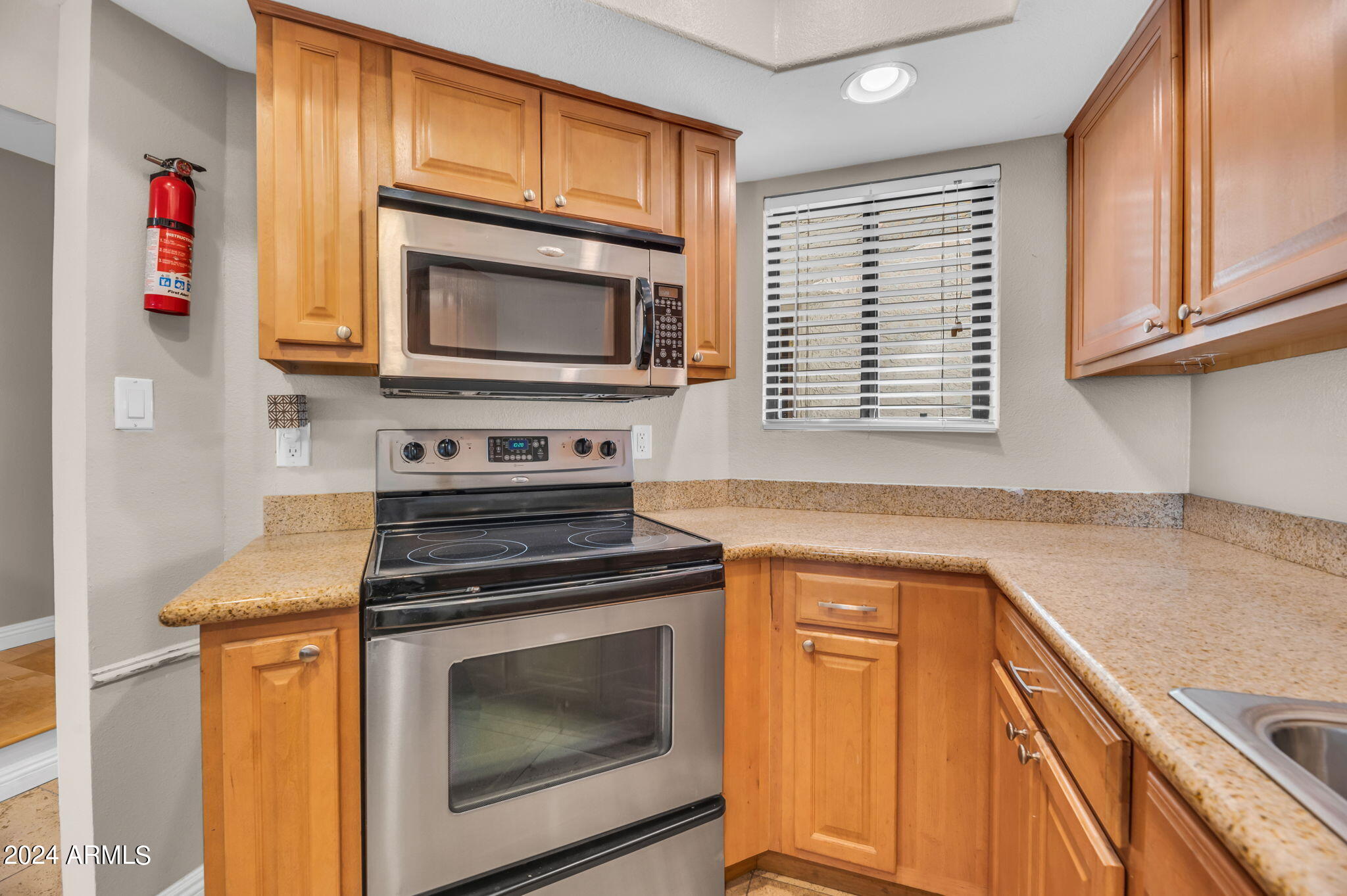 935 North Granite Reef Road, Unit 103 Scottsdale, AZ 85257 - Photo 5 of 25 6-web-or-mls-935 N Granite Reef-6