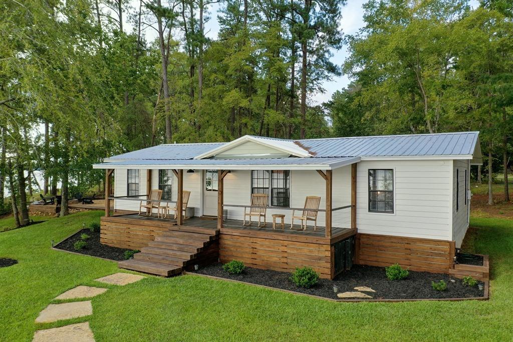 929 Barbara Point Sparta, GA 31087 - Photo 1 of 1 Main View