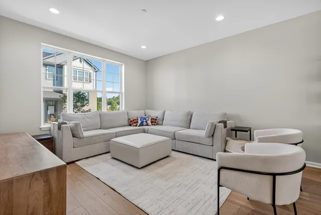 $479,000 | 30-w136 Wheeler Circle, Aurora, IL 60502