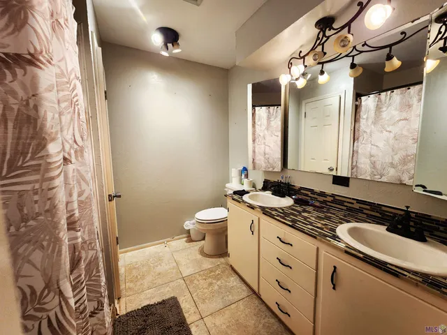 $370,900 | 172 Gemini Street, Larose, LA 70373