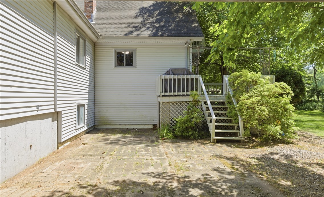 32 Briarwood Road Lincoln, RI 02865 - Photo 38 of 44