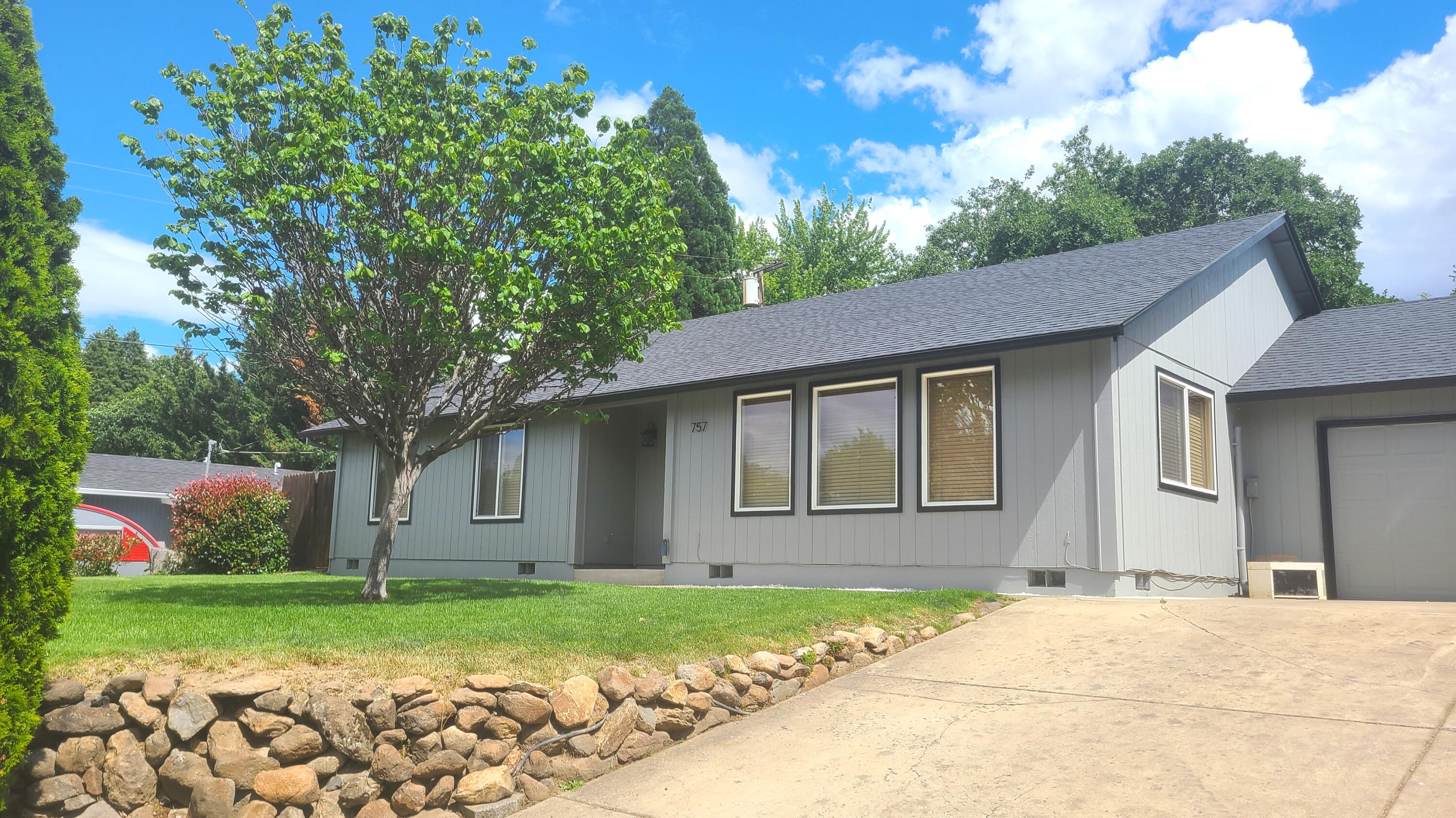757 Talbot Street Eagle Point, OR 97524 - Photo 1 of 28 Gallery Image 1