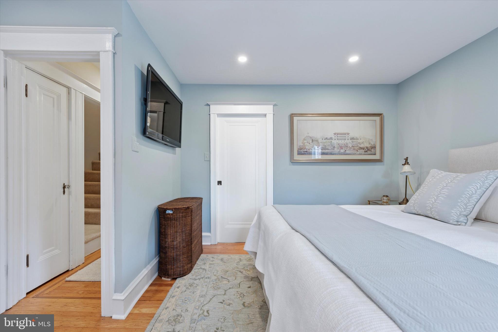 2918 Rising Sun Road Ardmore, PA 19003 - Photo 20 of 33 a bedroom with a bed and a view of bathroom