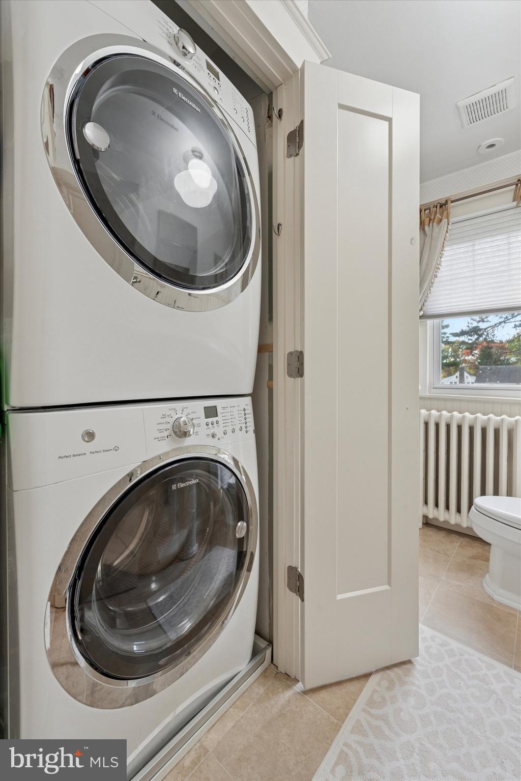 2918 Rising Sun Road Ardmore, PA 19003 - Photo 27 of 33 a utility room with dryer and washer