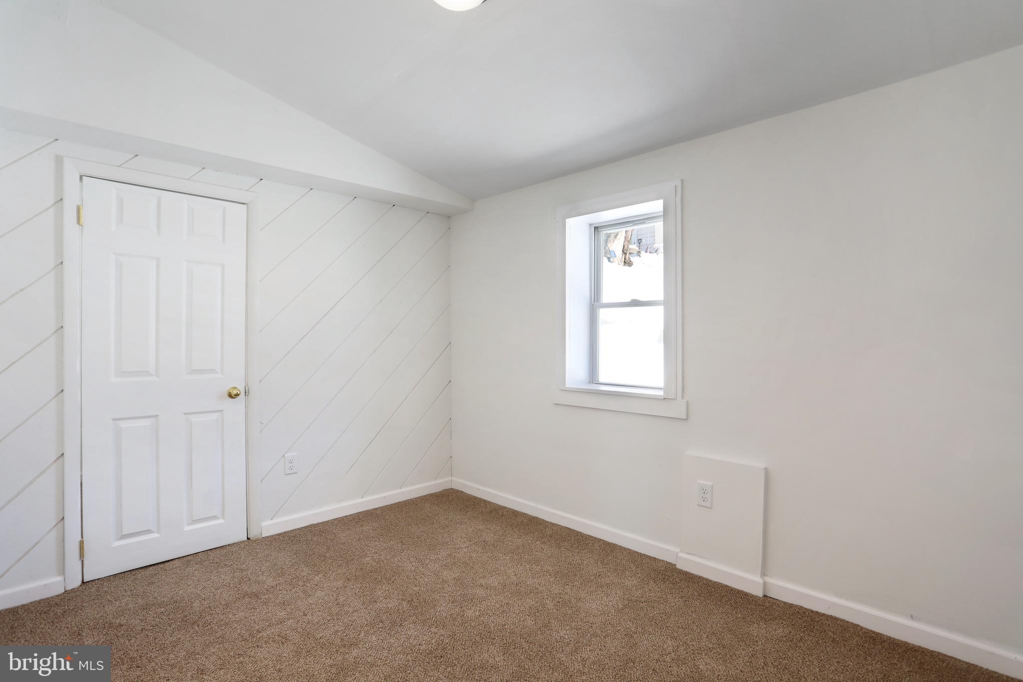 4 Hillside Road Hancock, MD 21750 - Photo 12 of 29 Gallery Image 12