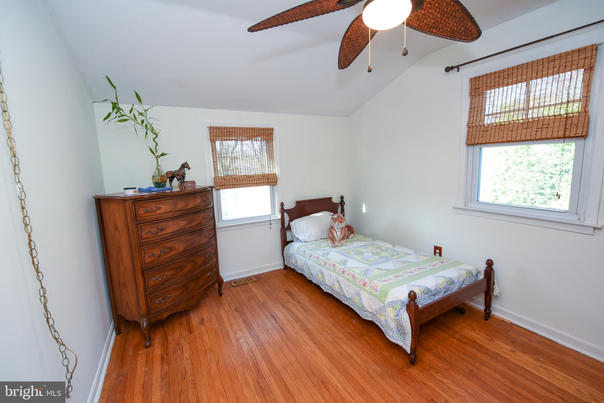 1048 Cushmore Road Southampton, PA 18966 - Photo 13 of 27 Bedroom 3