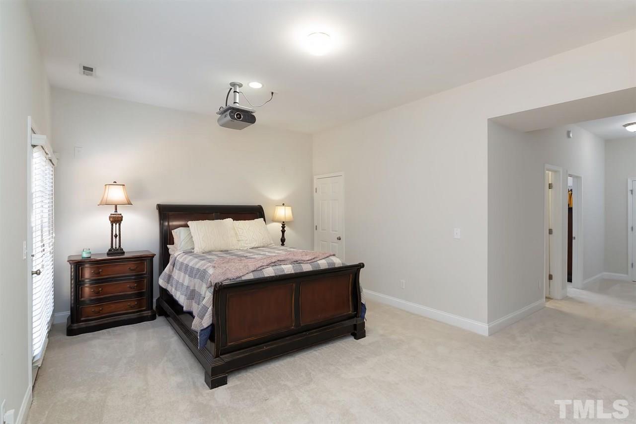 3034 Settle In Lane Raleigh, NC 27614 - Photo 21 of 29 Gallery Image 21