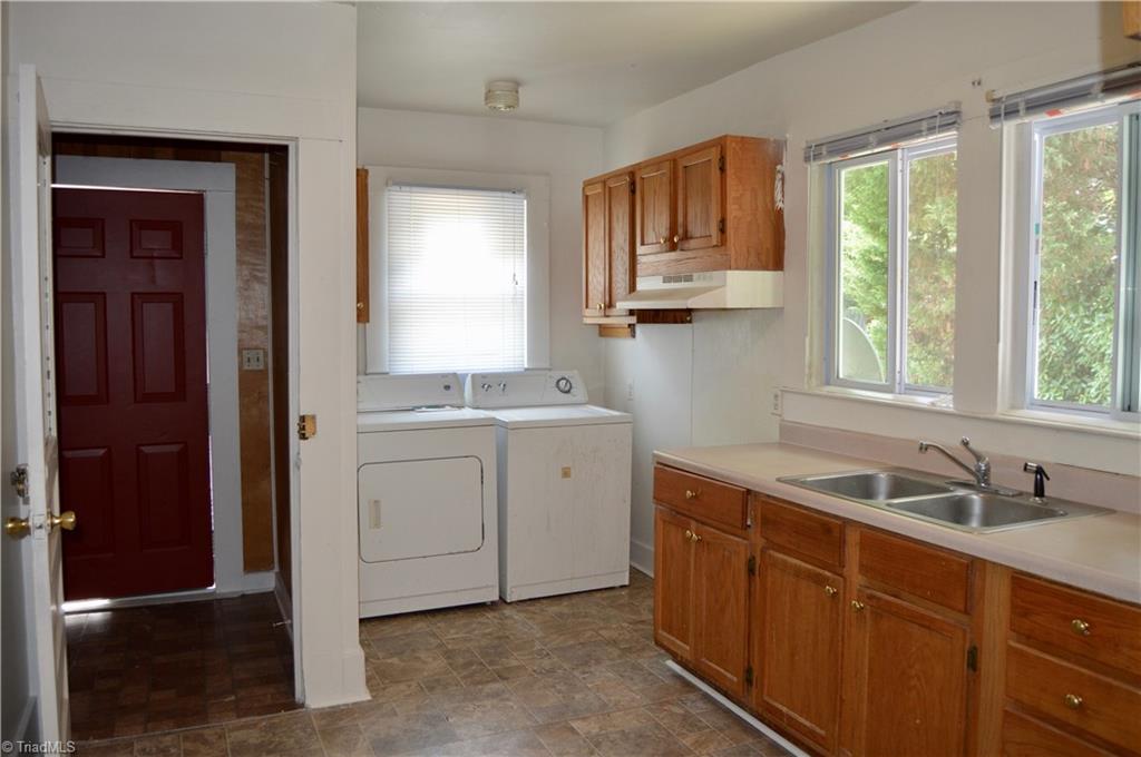 2003 West English Road High Point, NC 27262 - Photo 12 of 20 Gallery Image 12